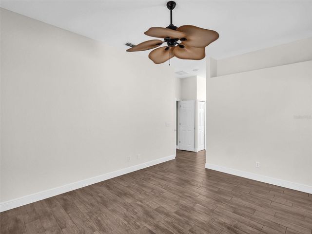 447 WHISPERING LAKES BOULEVARD, Tarpon Springs, FL 34688