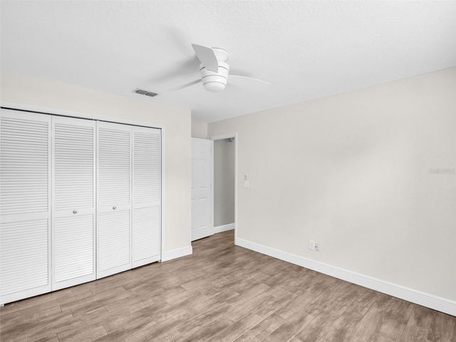 447 WHISPERING LAKES BOULEVARD, Tarpon Springs, FL 34688