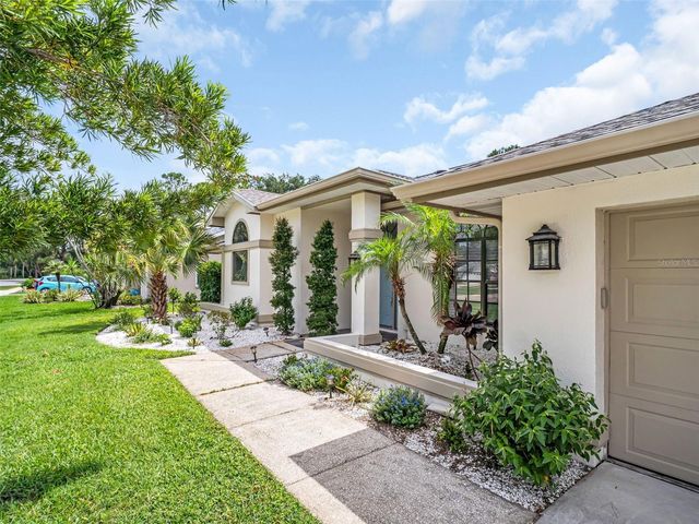 447 WHISPERING LAKES BOULEVARD, Tarpon Springs, FL 34688