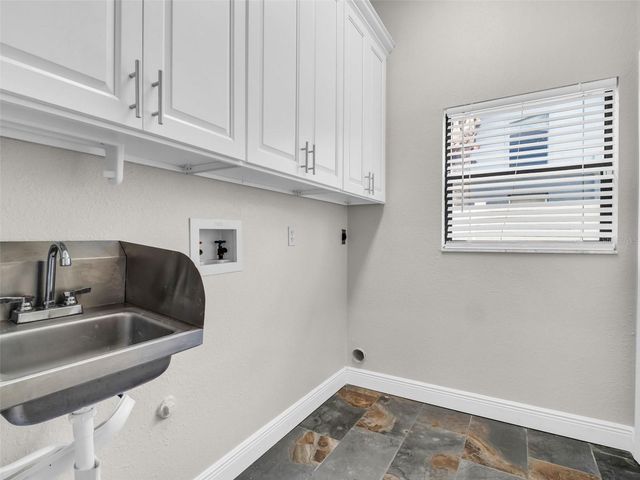 447 WHISPERING LAKES BOULEVARD, Tarpon Springs, FL 34688