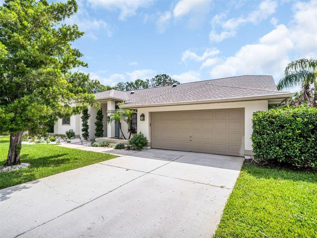 447 WHISPERING LAKES BOULEVARD, Tarpon Springs, FL 34688