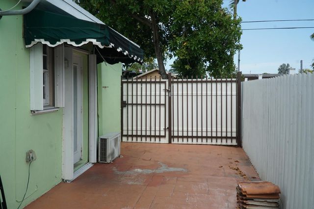 3311 SW 105th Court, Miami, FL 33165