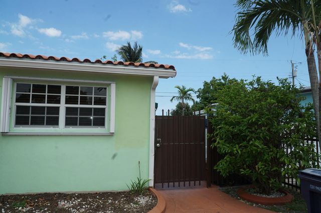 3311 SW 105th Court, Miami, FL 33165