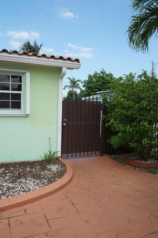 3311 SW 105th Court, Miami, FL 33165