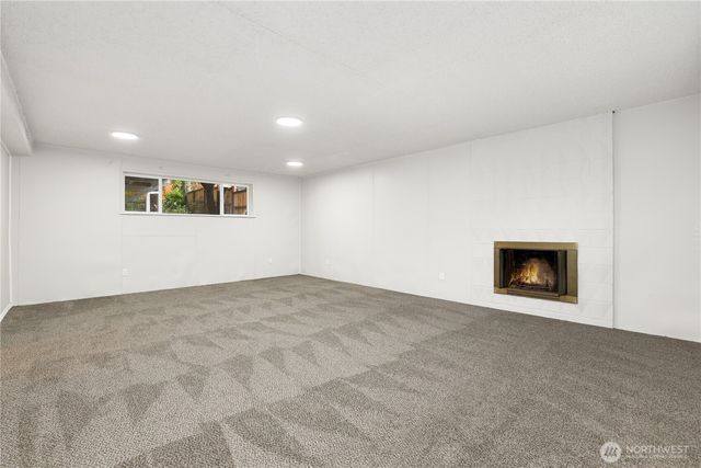 1302 N Woodlawn Street, Tacoma, WA 98406