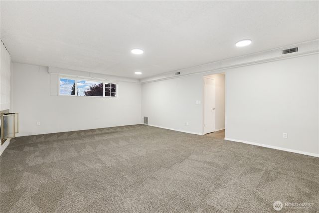 1302 N Woodlawn Street, Tacoma, WA 98406