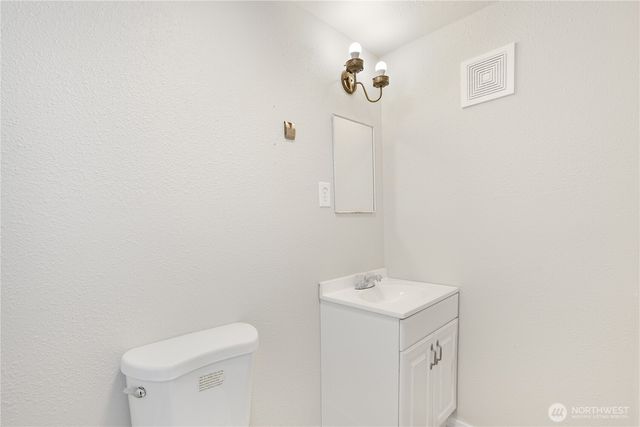 1302 N Woodlawn Street, Tacoma, WA 98406