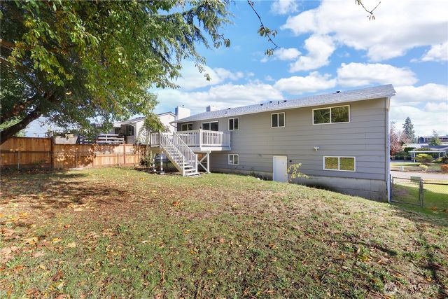 1302 N Woodlawn Street, Tacoma, WA 98406