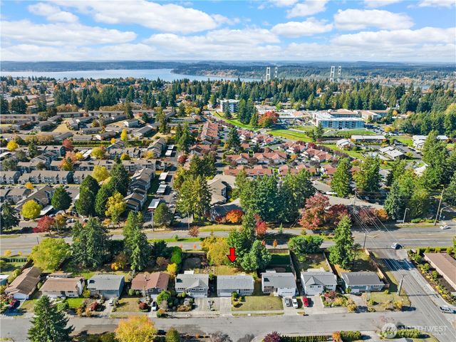 1302 N Woodlawn Street, Tacoma, WA 98406