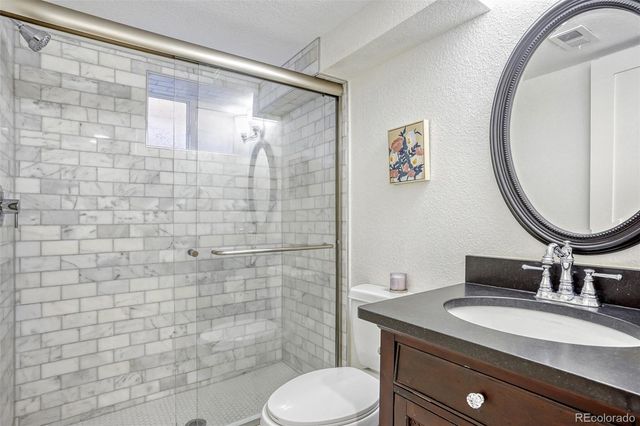 860 S Vine Street, Denver, CO 80209