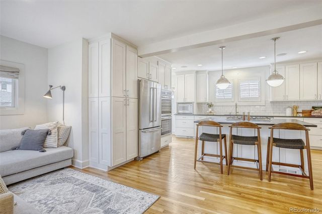 860 S Vine Street, Denver, CO 80209