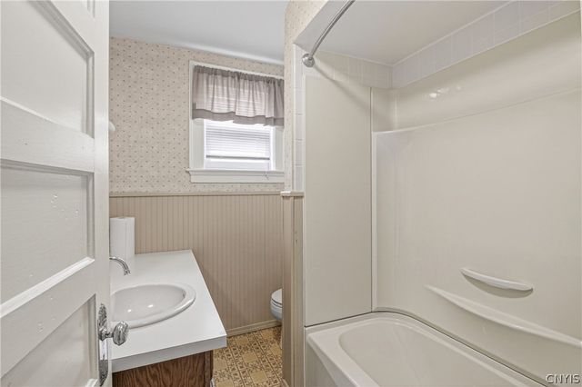 317 N Caroline St, Herkimer, NY 13350
