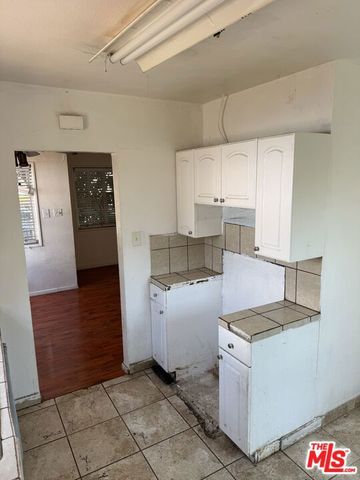 14711 Grevillea Avenue, Lawndale, CA 90260