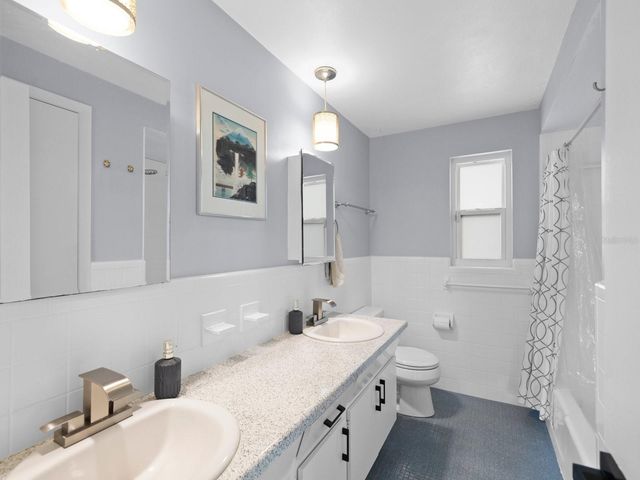 2086 LAKEWOOD DRIVE, Clearwater, FL 33763