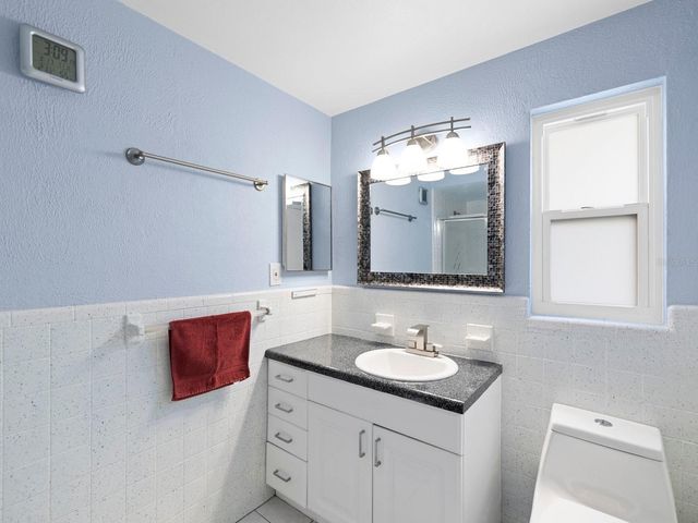 2086 LAKEWOOD DRIVE, Clearwater, FL 33763