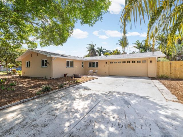 2086 LAKEWOOD DRIVE, Clearwater, FL 33763