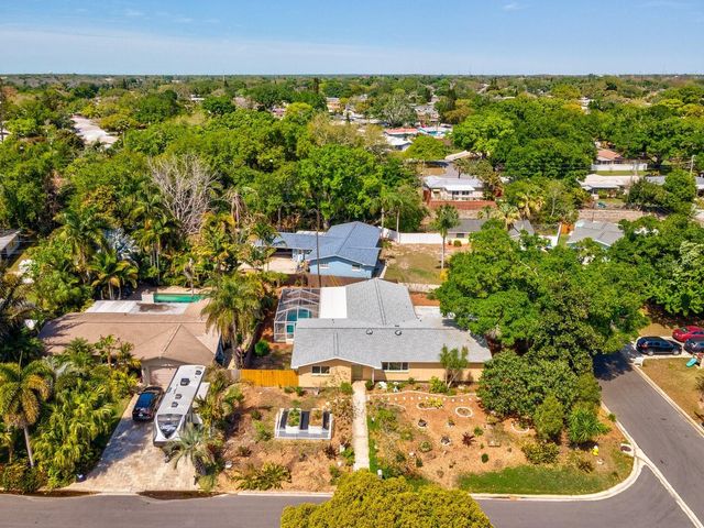 2086 LAKEWOOD DRIVE, Clearwater, FL 33763