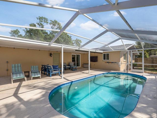 2086 LAKEWOOD DRIVE, Clearwater, FL 33763
