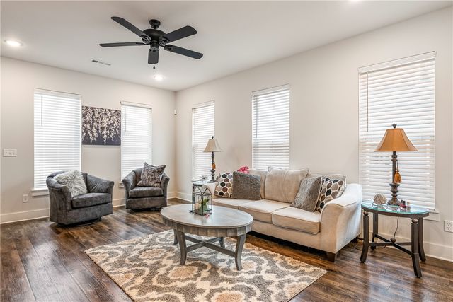 316 E Martin Luther King Jr Boulevard, Fayetteville, AR 72701