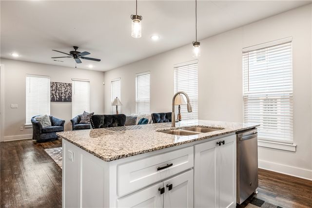 316 E Martin Luther King Jr Boulevard, Fayetteville, AR 72701