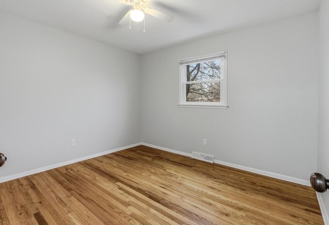 2305 WALTHER CT, Columbia, MO 65203