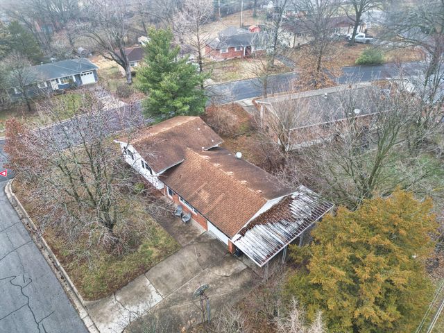 2305 WALTHER CT, Columbia, MO 65203