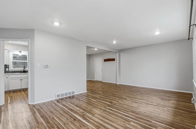 2305 WALTHER CT, Columbia, MO 65203