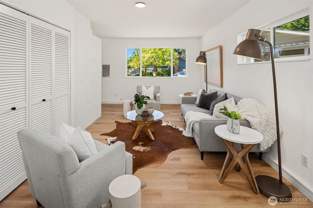 14434 83rd Place NE, Kirkland, WA 98034