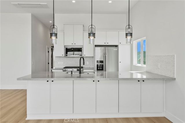 913 W Balboa Blvd C, Newport Beach, CA 92661