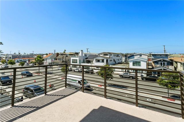 913 W Balboa Blvd C, Newport Beach, CA 92661