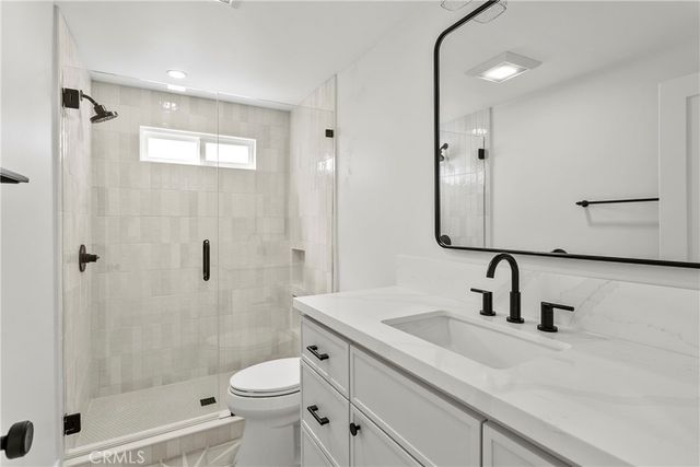 913 W Balboa Blvd C, Newport Beach, CA 92661
