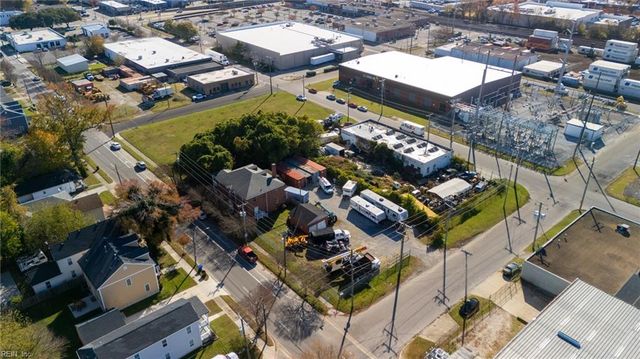 916 W 25th ST, Norfolk, VA 23517