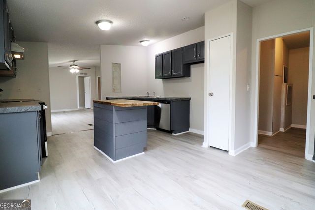 2200 Ridgeside Drive, Villa Rica, GA 30180