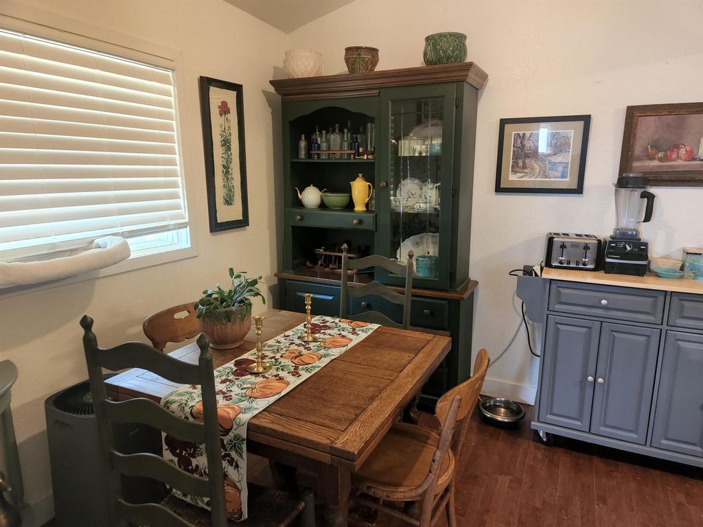1602 23rd St, Cody, WY 82414 photo 3