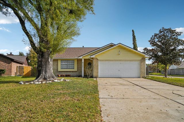 4111 Woodhampton Drive, Pasadena, TX 77505