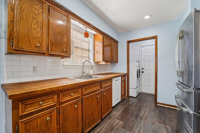 4111 Woodhampton Drive, Pasadena, TX 77505