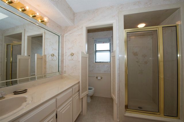 8704 Irongate Drive, North Richland Hills, TX 76182
