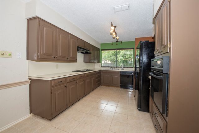8704 Irongate Drive, North Richland Hills, TX 76182