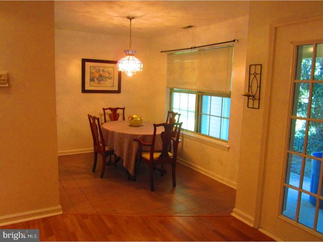 296 TAVISTOCK, Cherry Hill, NJ 08034