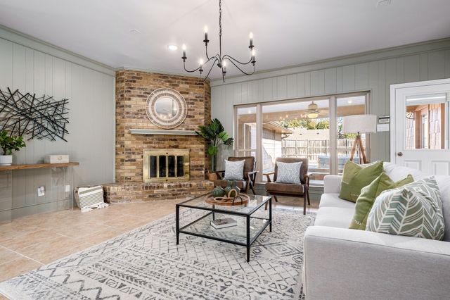 19 Park Place, Richardson, TX 75081