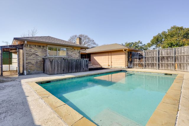 19 Park Place, Richardson, TX 75081