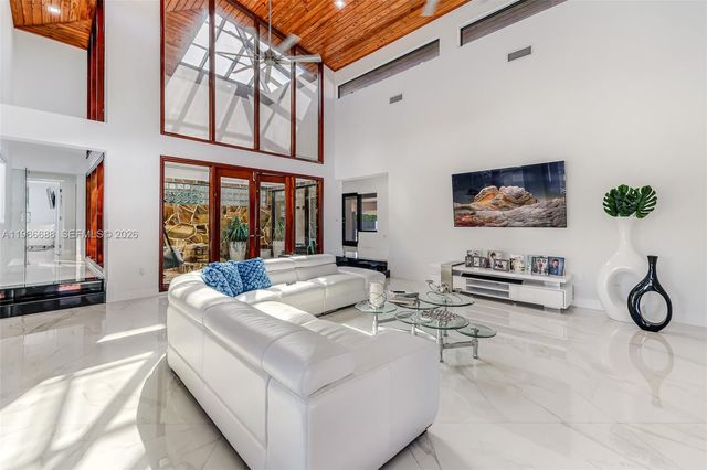 13801 SW 34th St, Miami, FL 33175