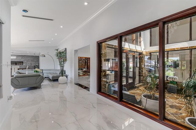 13801 SW 34th St, Miami, FL 33175