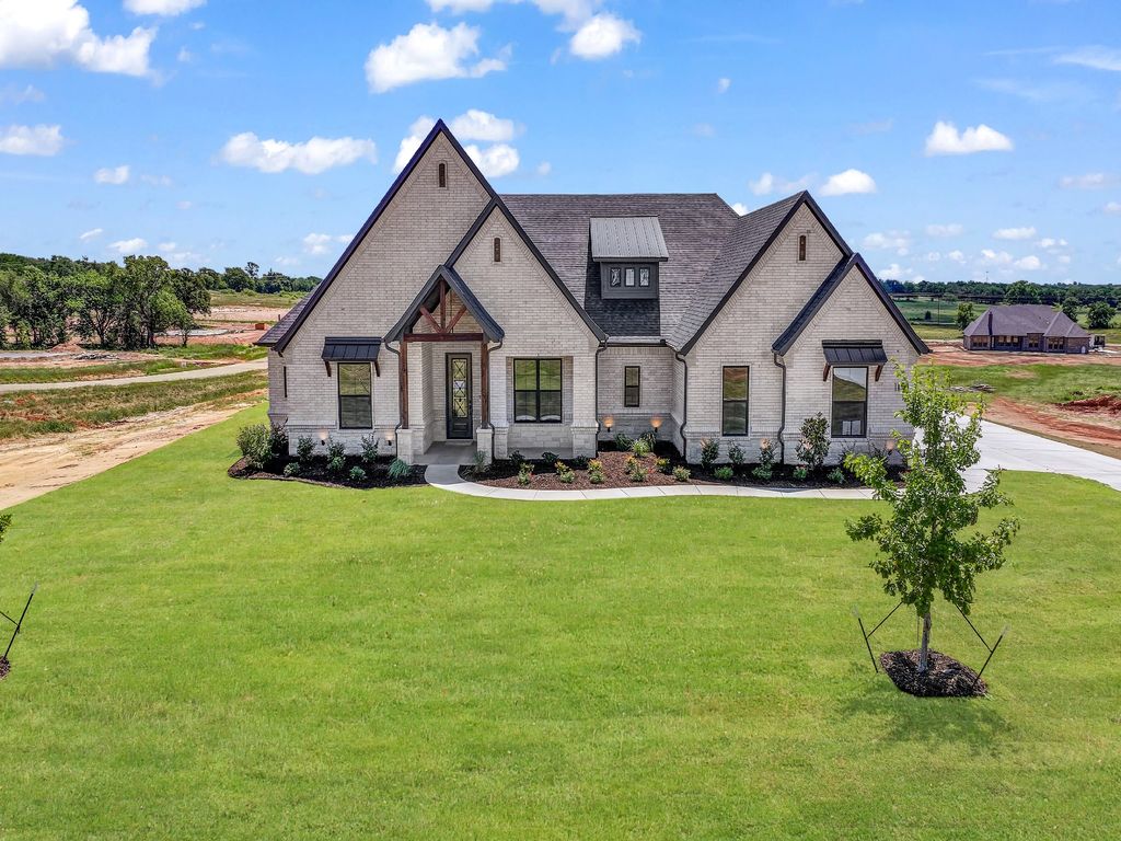 115 Guynell Ridge, Decatur, TX 76234
