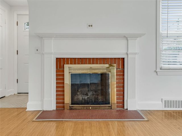 696 Stone Road, Greece, NY 14616