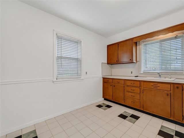 696 Stone Road, Greece, NY 14616