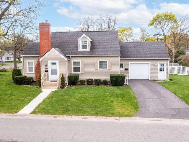 696 Stone Road, Greece, NY 14616