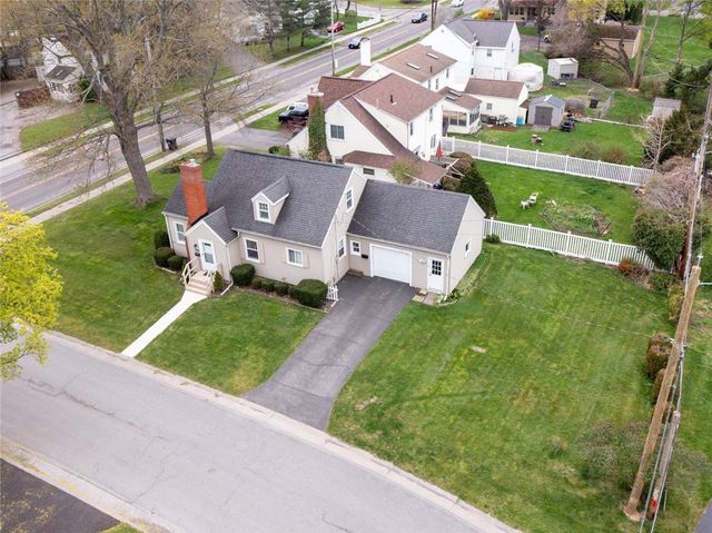 696 Stone Road, Greece, NY 14616