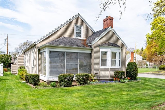 696 Stone Road, Greece, NY 14616