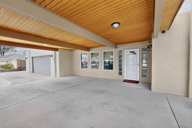 3802 Saint Andrews Drive SE, Rio Rancho, NM 87124